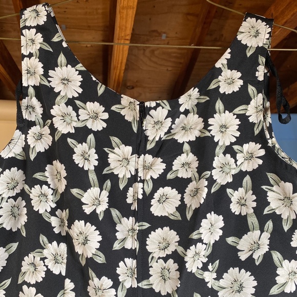 'Kathie Lee Collection' Midi Length Floral Dress - Picture 6 of 7